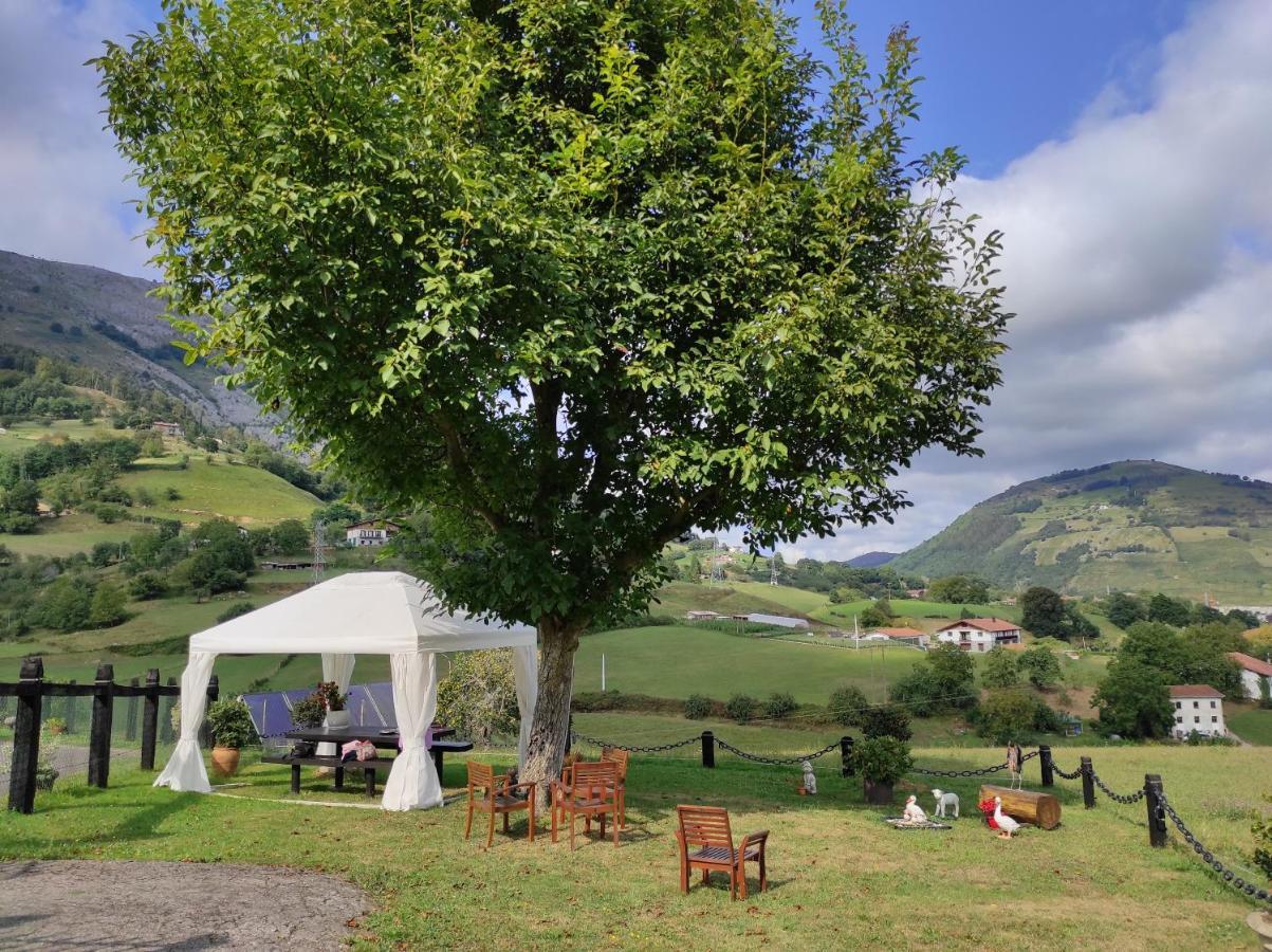 Casa rural Txanpardin